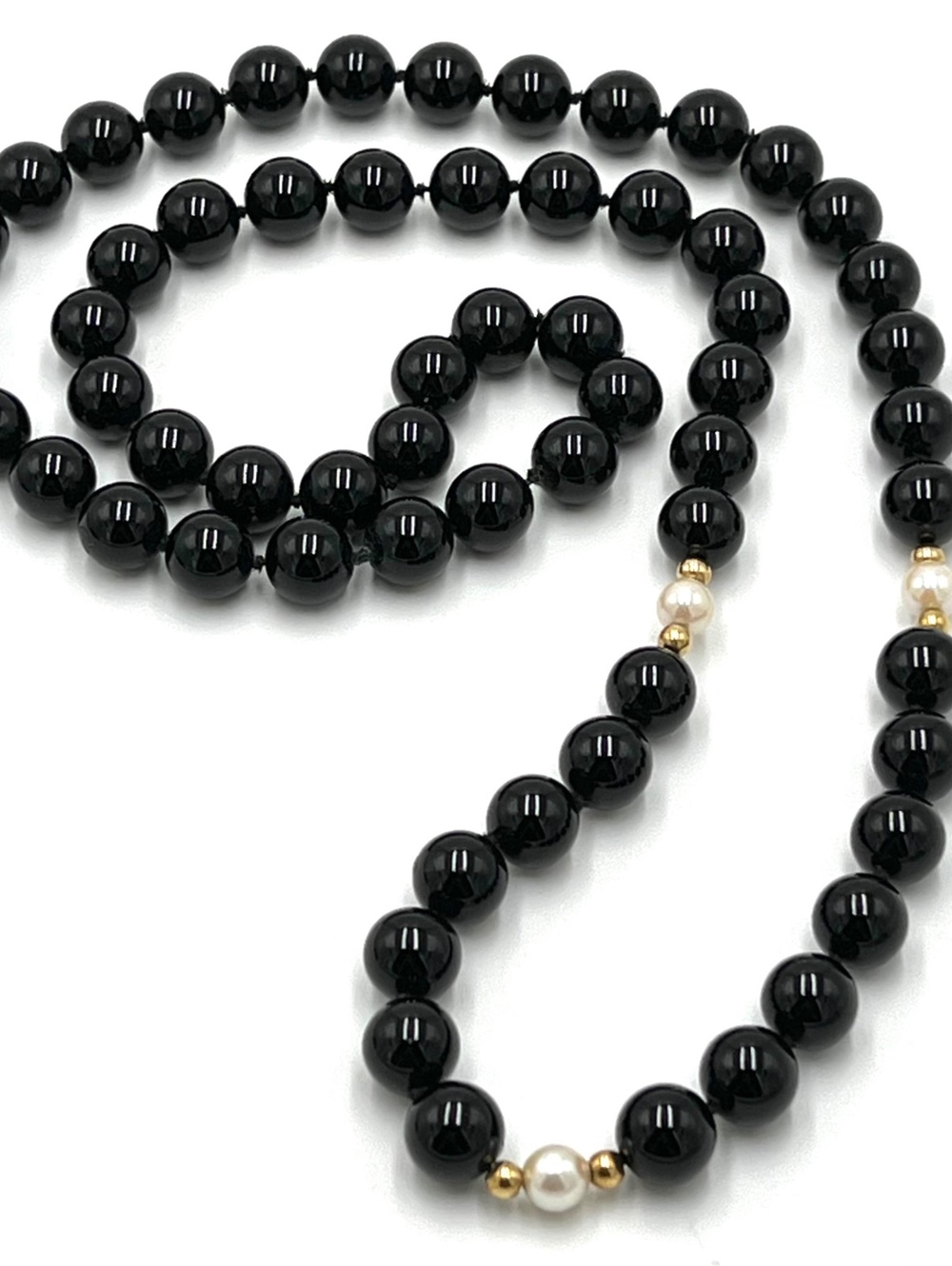 Vintage Onyx Pearl 14kt Gold Bead Hand Tied Necklace 28"